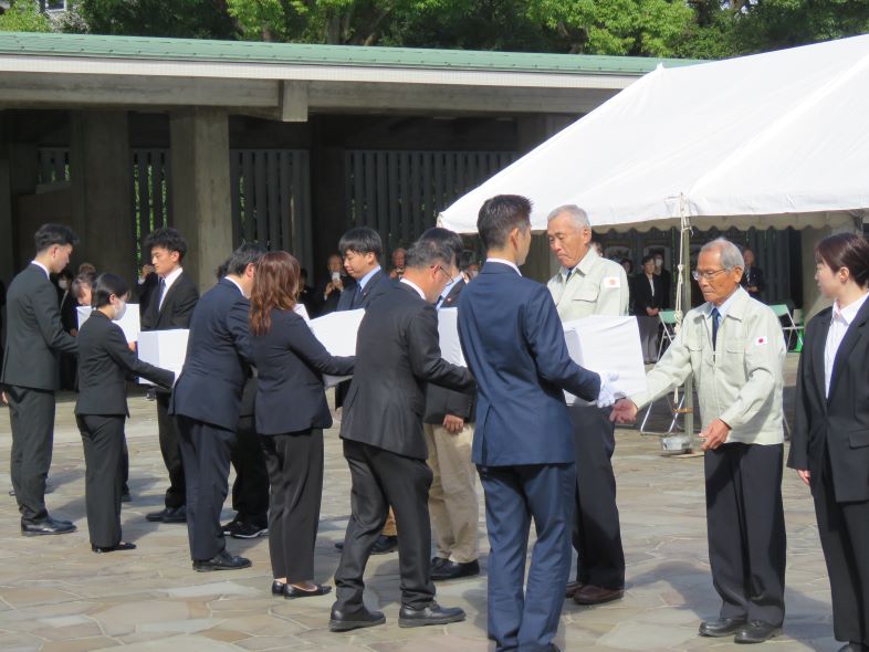 マリアナ諸島戦没者遺骨引渡式